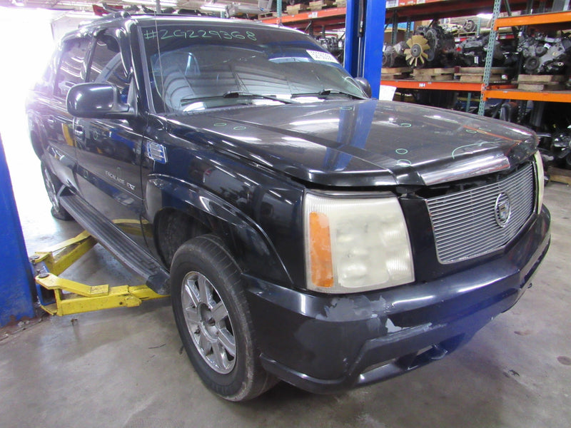 02-06 Cadillac Escalade EXT - PART OUT