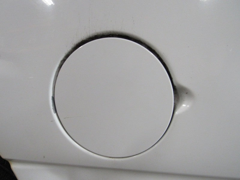 00-06 Yukon Tahoe Suburban Fuel Tank Door Gas Filler Lid Summit White 