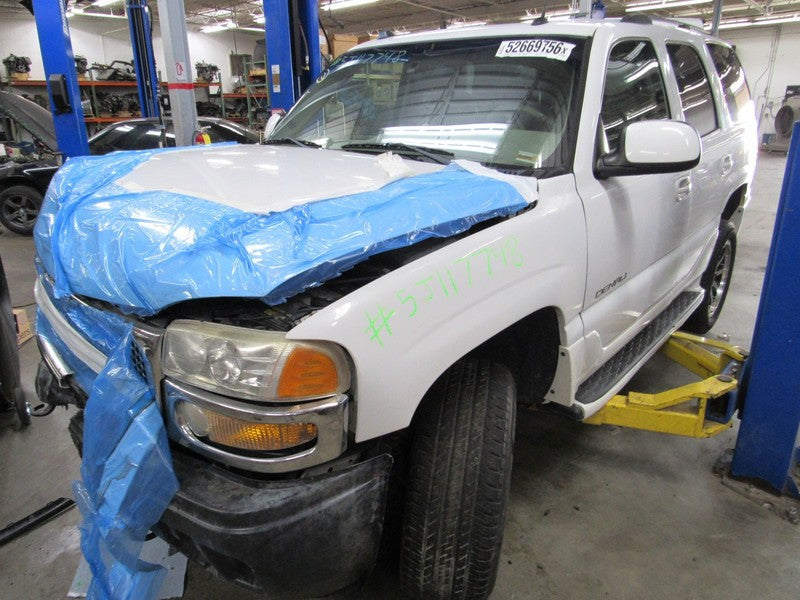 00-06 Yukon Tahoe Suburban Fuel Tank Door Gas Filler Lid Summit White 