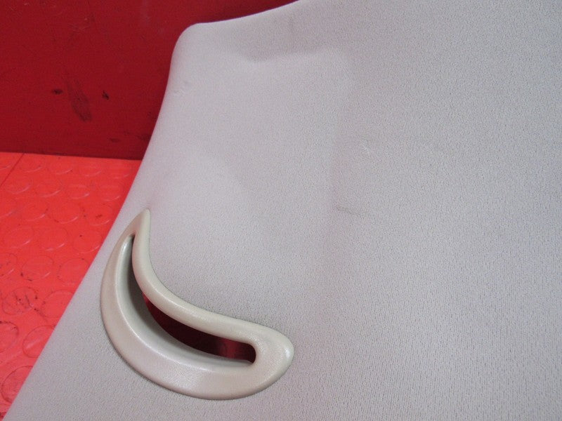 05-06 Escalade Platinum Right Passenger C Pillar Panel Cloth Covered M