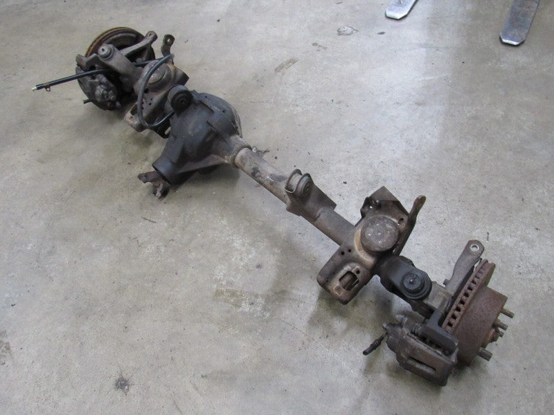 97-06 Jeep Wrangler TJ Dana 30 Front Axle Differential 3.73 w/oABS LHD