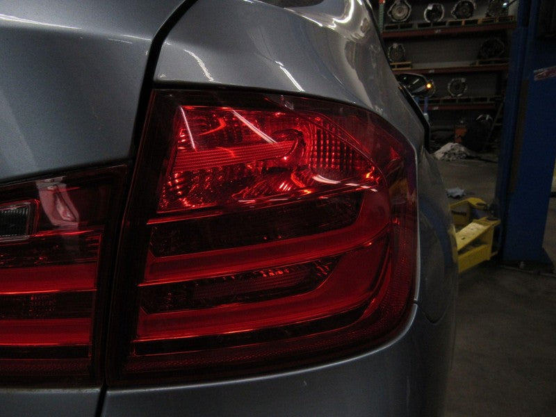 12-15 BMW 328 335 Sedan Right RH Passenger Outer Taillight Tail Light 