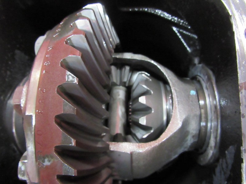 01-06 BMW 330i/Ci E46 3.38 Ratio Rear Differential Carrier Open AT 106