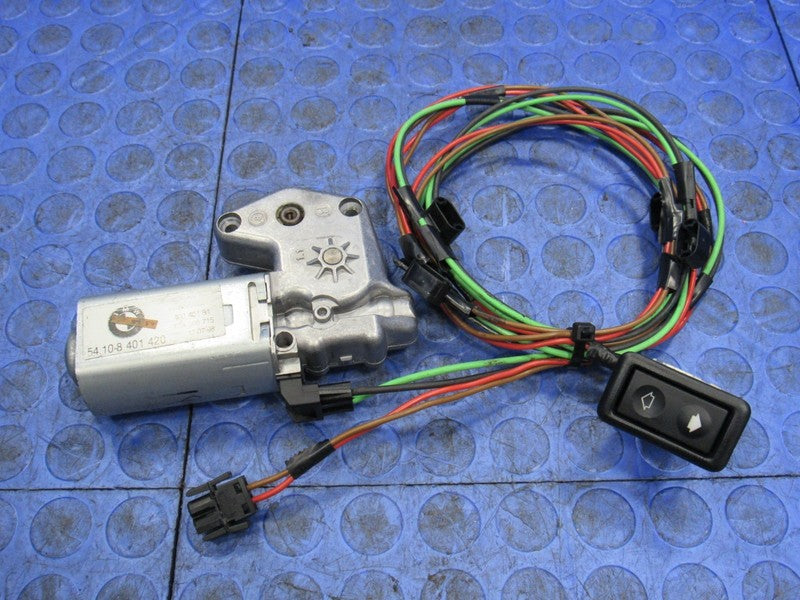 99-02 BMW Z3 M Coupe Sunroof Moonroof Drive Motor W/ Harness & Switch 