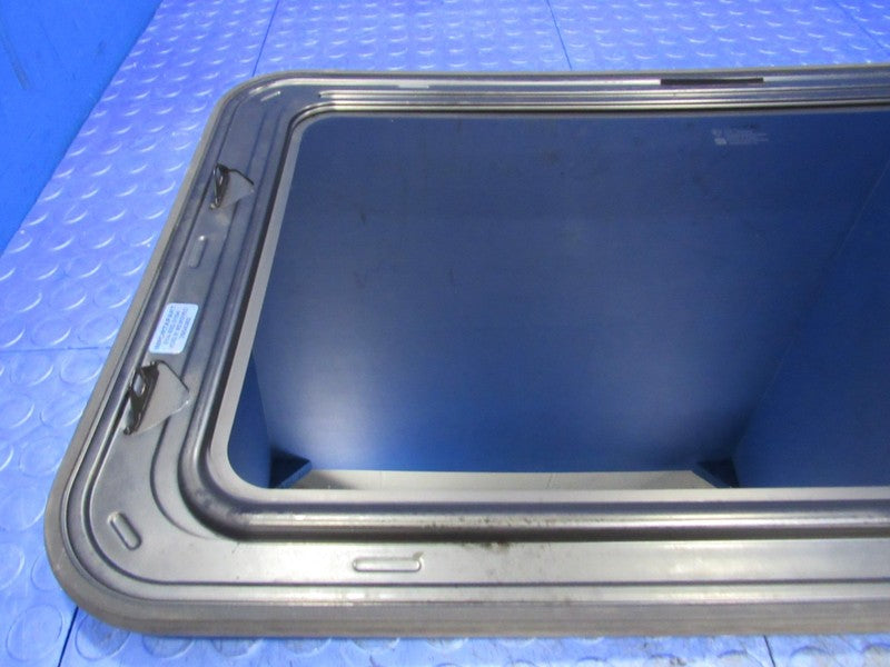 00-06 Yukon Tahoe Suburban Sunroof Moonroof Sun Moon Roof Glass Panel 
