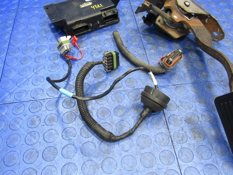02 GM 4.8L 5.3L 6.0L Drive By Wire Throttle Pedal TAC Module DBW 0411 