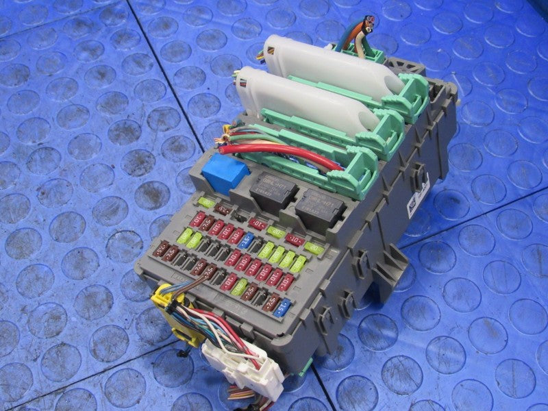 15 Honda Accord AT Cabin Interior Fuse Relay Box Block 38200-T2A-A02 1