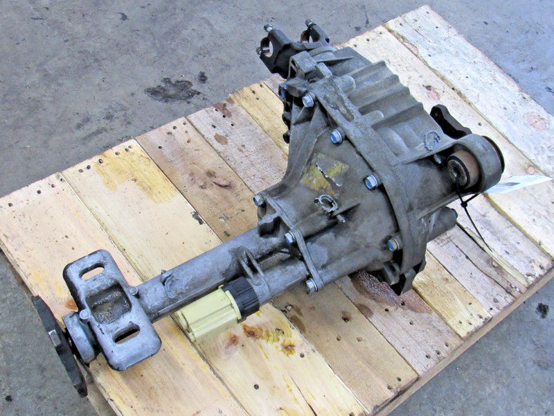 99-06 Silverado Sierra 1500 Front Axle Differential Carrier 3.73 GT4 2