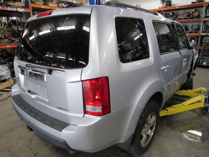 09-15 Honda Pilot Left LH Driver Side Taillight Tail Light Lamp