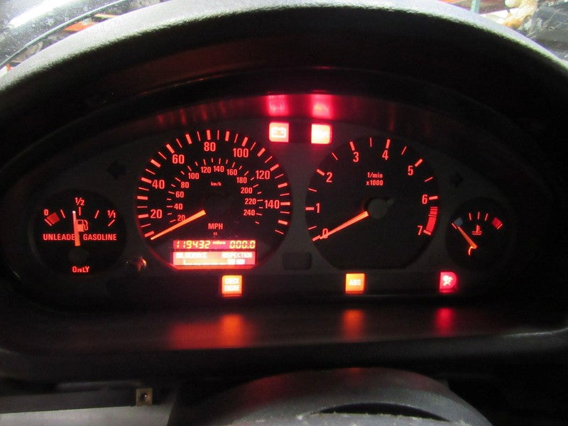 96-97 BMW Z3 Instrument Cluster Speedometer Odometer 119432
