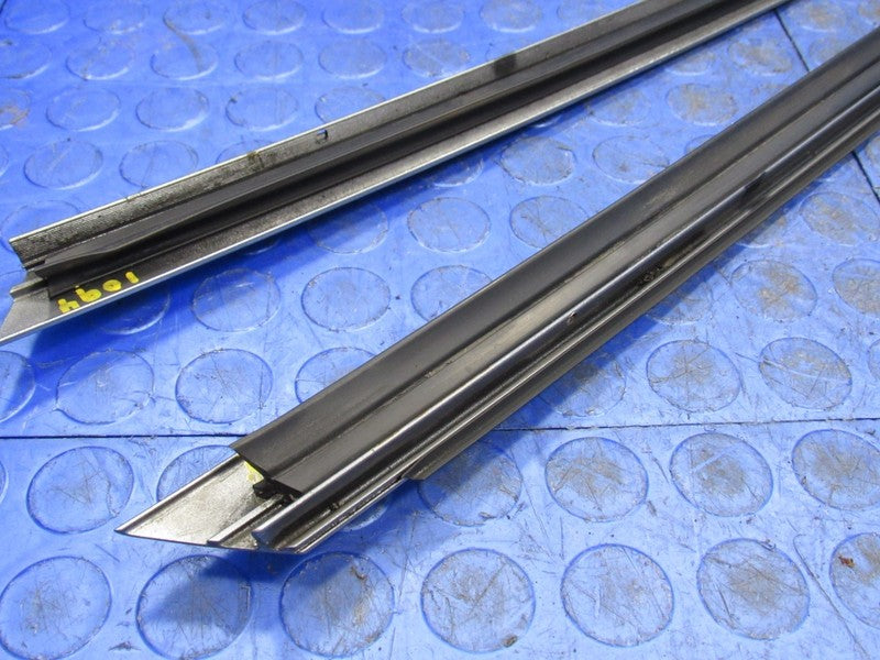04-10 BMW X3 Silbergrau Metallic Windshield Molding Trim Set A-Pillar 