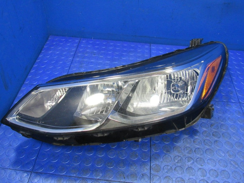 16-19 Chevrolet Cruze Left Driver Headlight Head Light Lamp Halogen w/