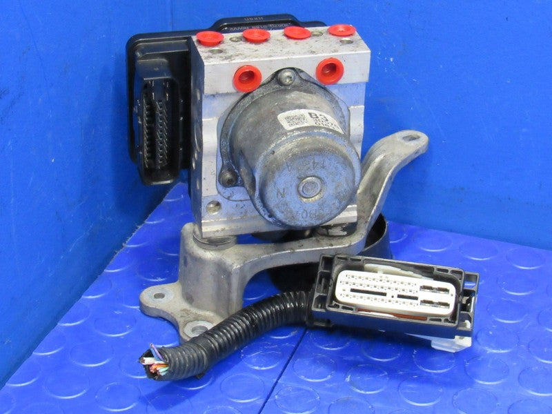 13 Honda Civic Sedan EX EX-L 1.8L ABS Anti-Lock Brake Pump 57110-TR0-B