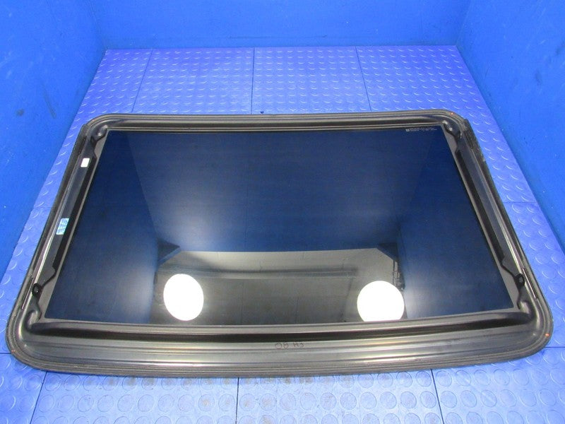 06-10 Hummer H3 H3T Sunroof Sun Moon Roof Glass W/ Seal Factory OEM 25