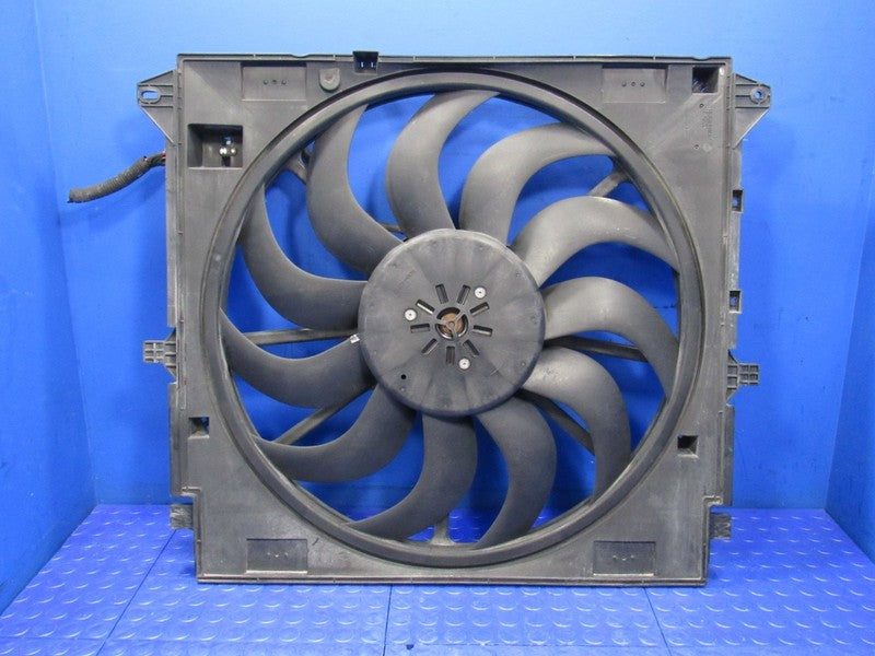 15-20 Colorado Canyon 3.6L Radiator Engine Cooling Fan Motor Shroud 44
