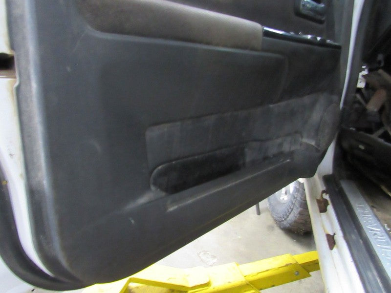 07-12 Colorado Canyon Left LH Driver Side Front Door Trim Panel Black 
