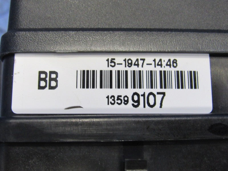 08-11 Cadillac DTS Buick Lucerne Cabin Under Seat  13599107 Fuse Relay