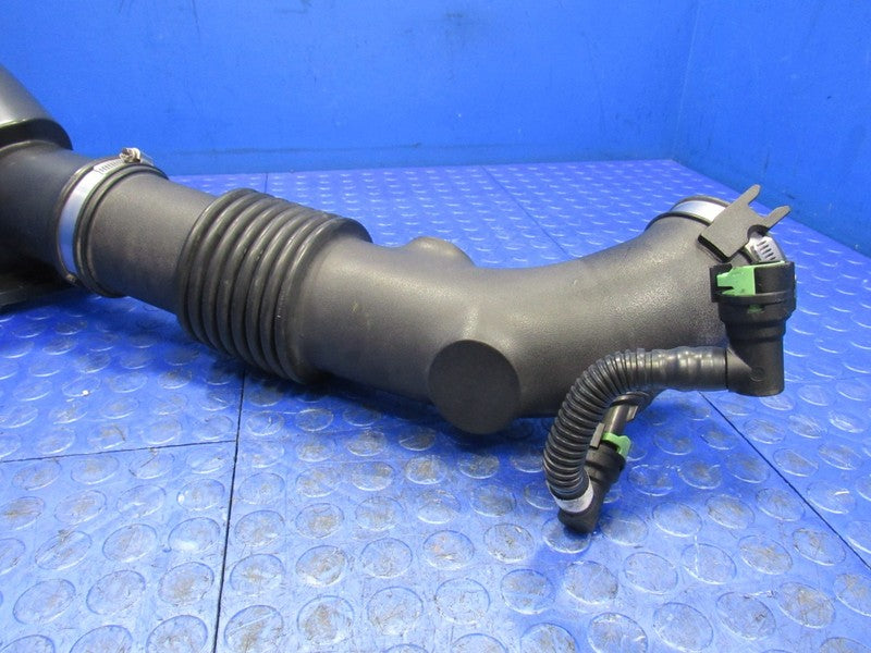 08-11 Ford Crown Victoria P71 Police Interceptor Air Intake Box Tube O
