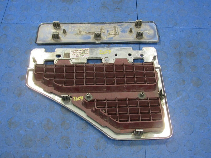08-10 Ford F250 Super Duty XLT Power Stroke RH Passenger Fender Badge 