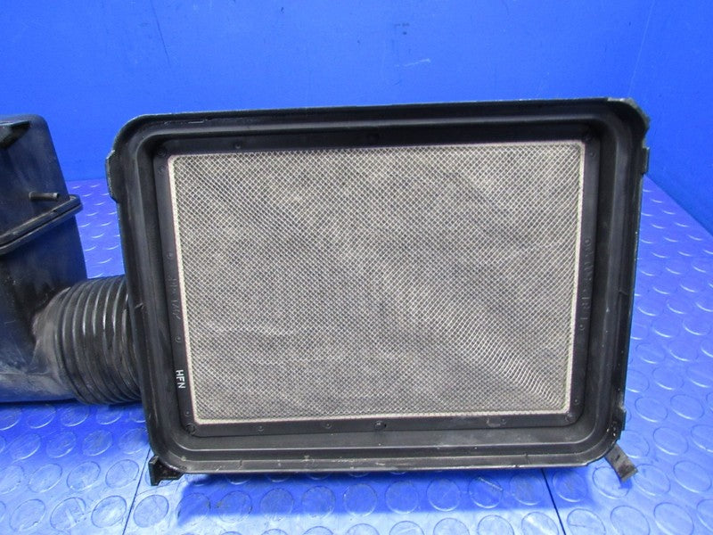 05-07 Toyota Sequoia Tundra 4.7L Intake Tube Air Box Filter Assembly 0