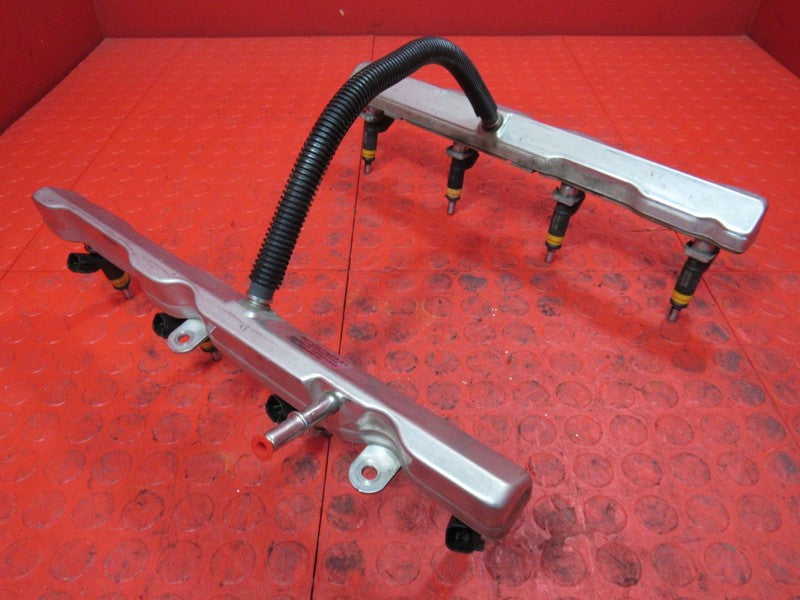 11-17 Ram Charger Challenger Durango 300 5.7L HEMI Fuel Rail with Inje