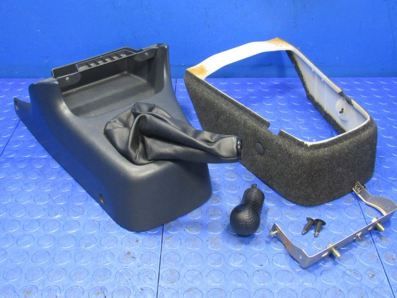 99-01 Honda CRV CR-V 5MT Manual Shifter Bezel Assembly 83401-S10-A01ZB