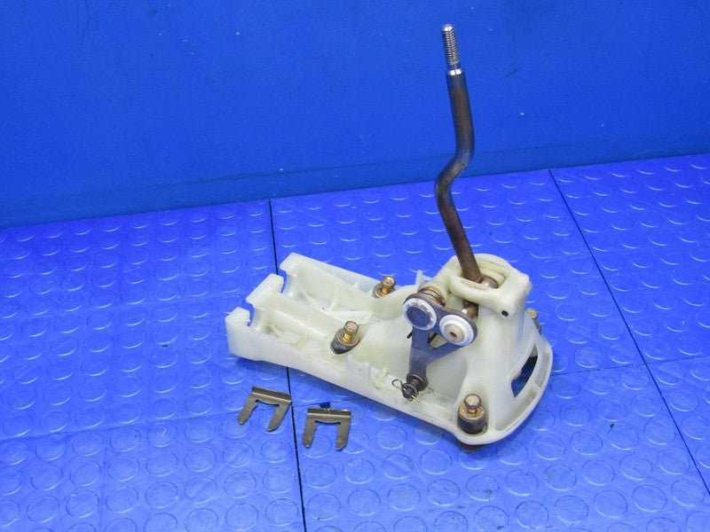 98-01 Honda CRV CR-V 5MT Manual Shifter Change Lever Assembly 54100-S1