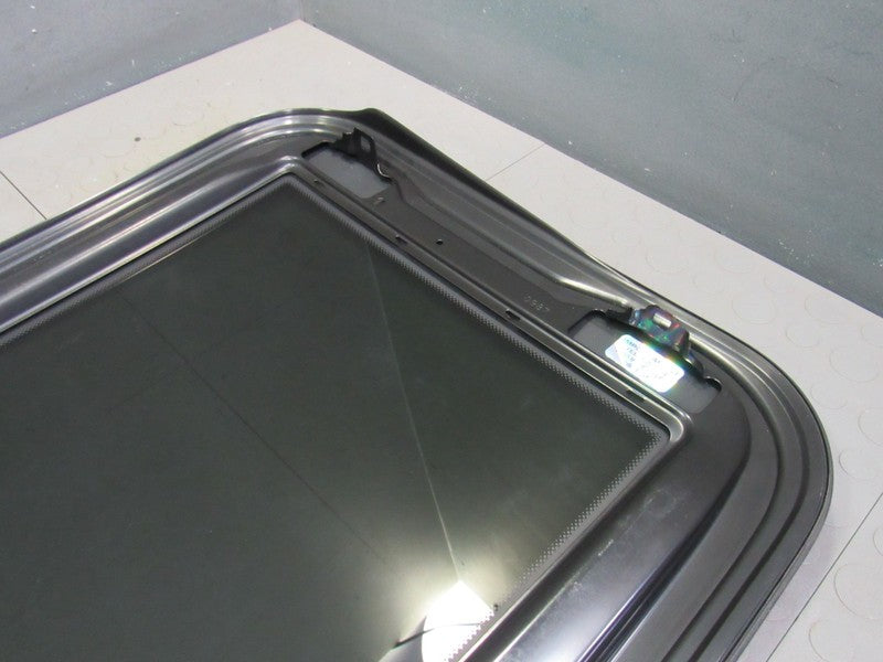 14-24 Infiniti Q50 Sunroof Moonroof Sun Moon Roof Glass Panel OEM 3055