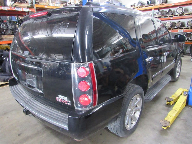 07-14 Escalade Yukon Tahoe Fuel Tank Door Gas Filler Lid Black 41
