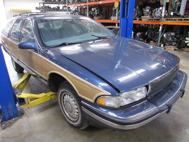 91-96 Roadmaster Caprice Right RH Passenger Side Headlight Head Light 