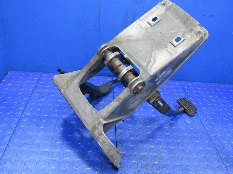 98-01 Dodge Ram MT Manual Transmission Clutch Brake Gas Pedal Box Asse