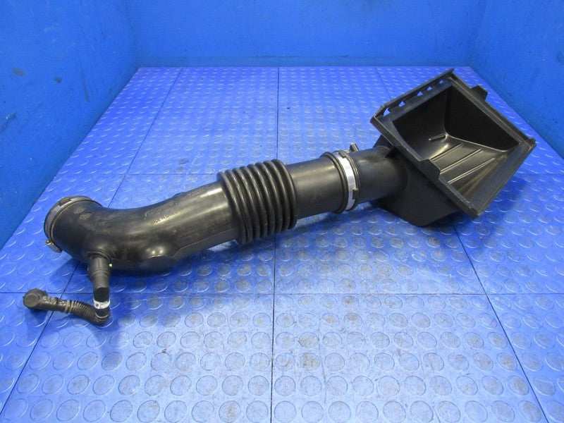 08-11 Ford Crown Victoria P71 Police Interceptor Air Intake Box Tube O