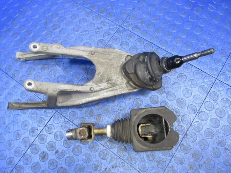 03-04 Nissan 350Z Z33 Infiniti G35 Manual Transmission Shifter W/ Brac