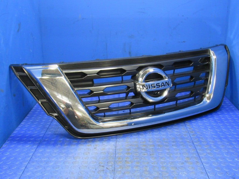 17-20 Nissan Pathfinder Front Upper Bumper Radiator Grille W/ Camera O