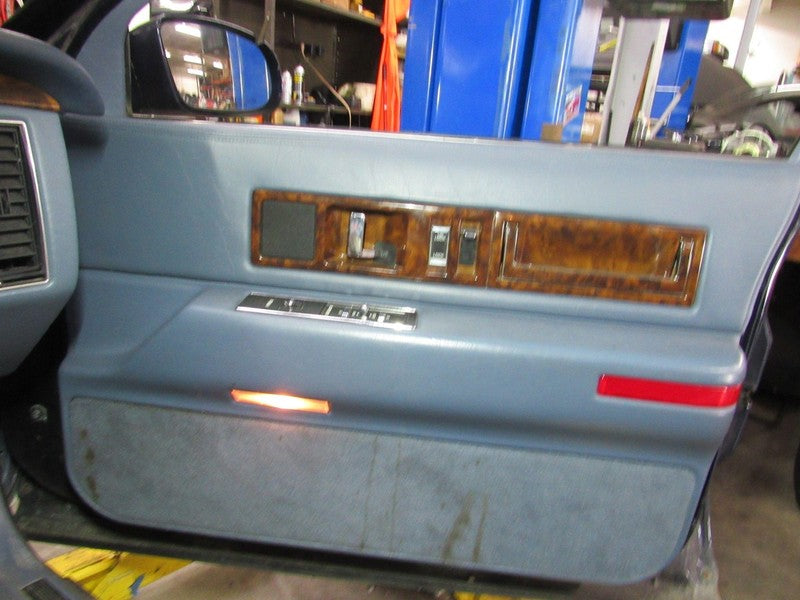 93-96 Cadillac Fleetwood Right RH Passenger Front Door Trim Panel Adri
