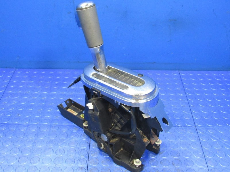 04-08 Ford F150 Console Mounted Floor Shifter Gear Shift Selector Knob