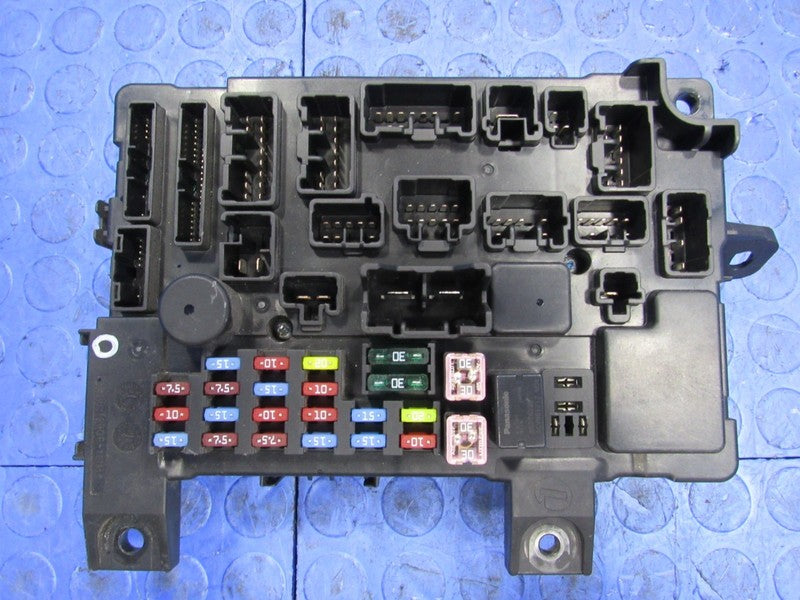 14-18 Mitsubishi Outlander Cabin Interior Fuse Relay Box Block 8637A89