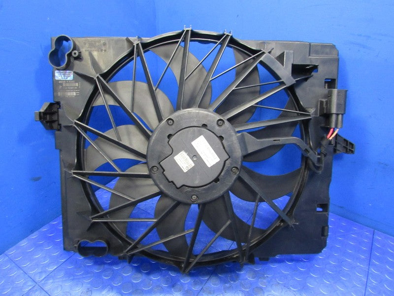 06-10 BMW 550i 6501 E60 E63 E64 Radiator Engine Cooling Fan Assembly 7