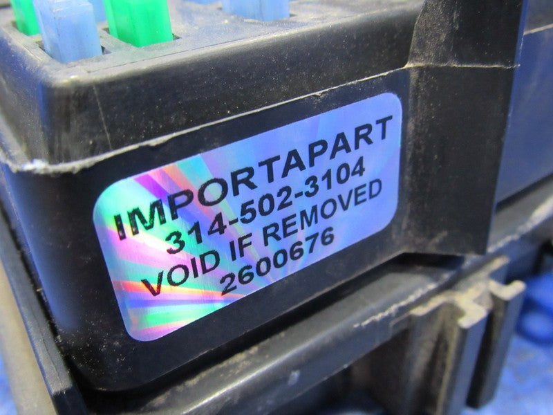 03-05 Silverado Sierra Tahoe Engine Fuse Panel Relay Box Block 1520192