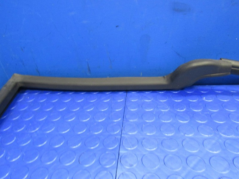 99-02 BMW Z3 Coupe Left LH Driver Door On-Body Seal Weatherstrip 2831