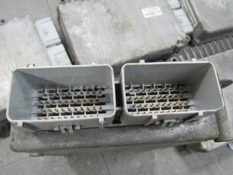 PROGRAMMED PLUG & PLAY 01 Dodge Caravan Voyager 2.4L ECM 04727512 512 