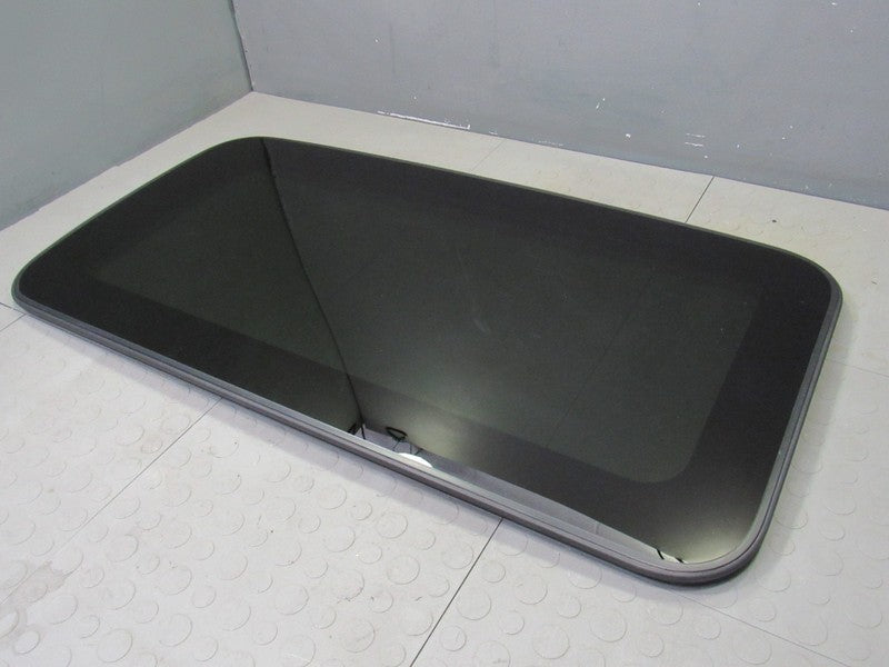 20-24 Nissan Sentra Sunroof Moonroof Sun Moon Roof Glass Panel OEM 305