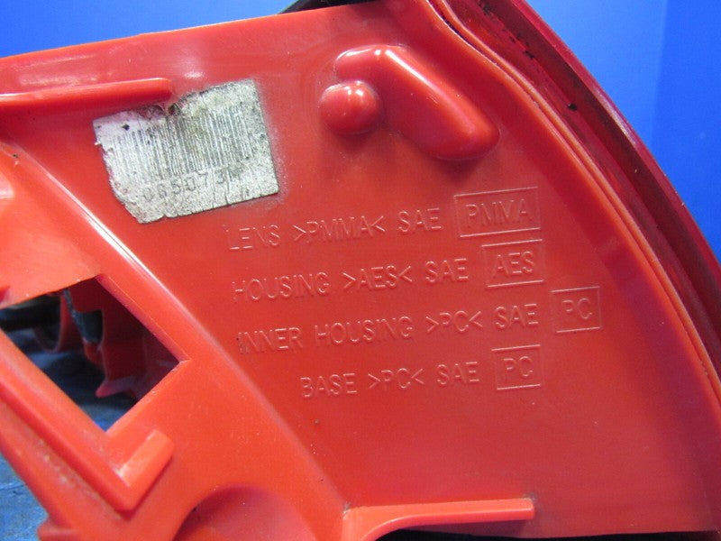 05-08 Infiniti FX35 FX45 RH Passenger Right Outer Taillight Tail Light