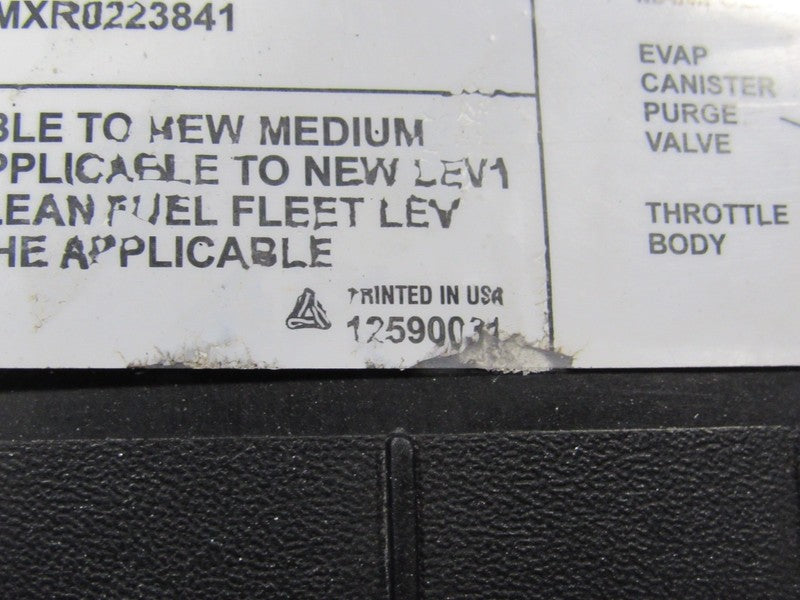 03-09 Hummer H2 V8 6.0L 6.2L Air Intake Filter Housing Box Cleaner Ass