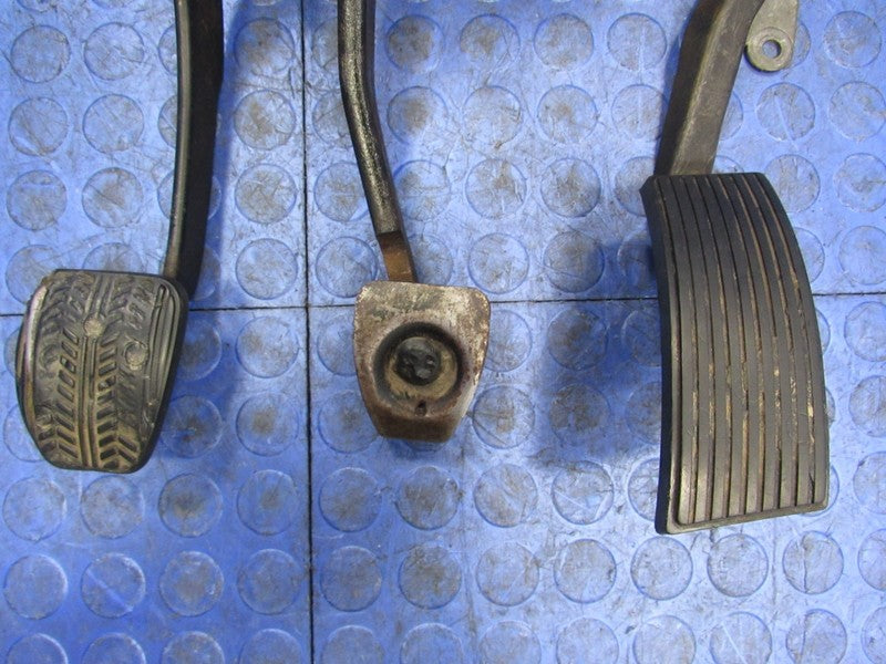 99-04 Ford Mustang MT Manual Brake Clutch Pedal Manual Assembly YR33-2