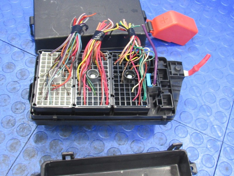 08-11 Cadillac DTS Buick Lucerne Cabin Under Seat Interior Fuse Relay 