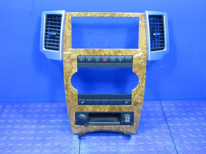 08-10 Jeep Grand Cherokee Light Woodgrain Radio Bezel Dash Trim Vents 