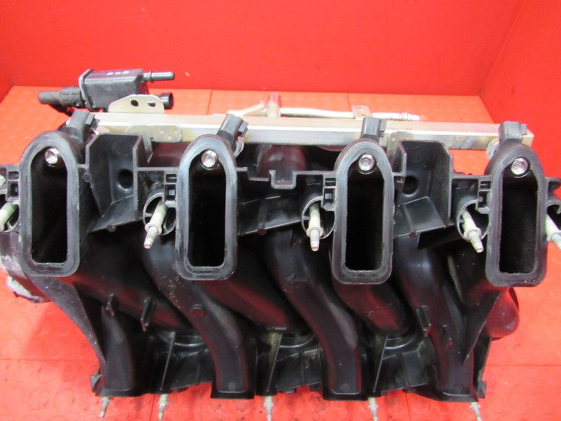 06-09 Chevy Trailblazer SS TBSS LS2 Complete Intake Manifold Throttle 