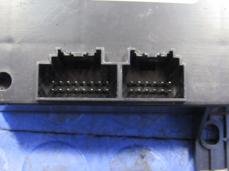 10 Dodge Challenger Keyless Entry Receiver Control Module 68060082AC 1