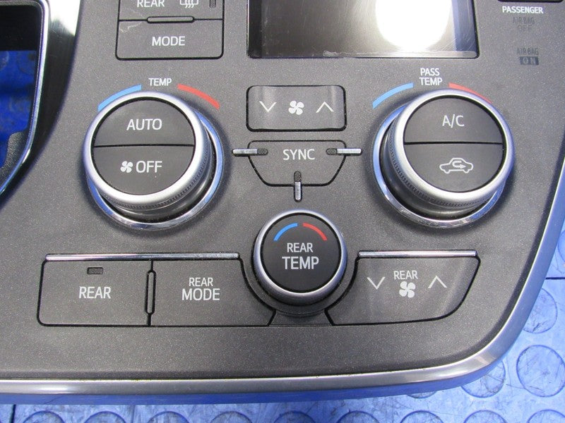 15-20 Toyota Sienna Shifter 7" Radio Dual Climate Control Bezel Vent T